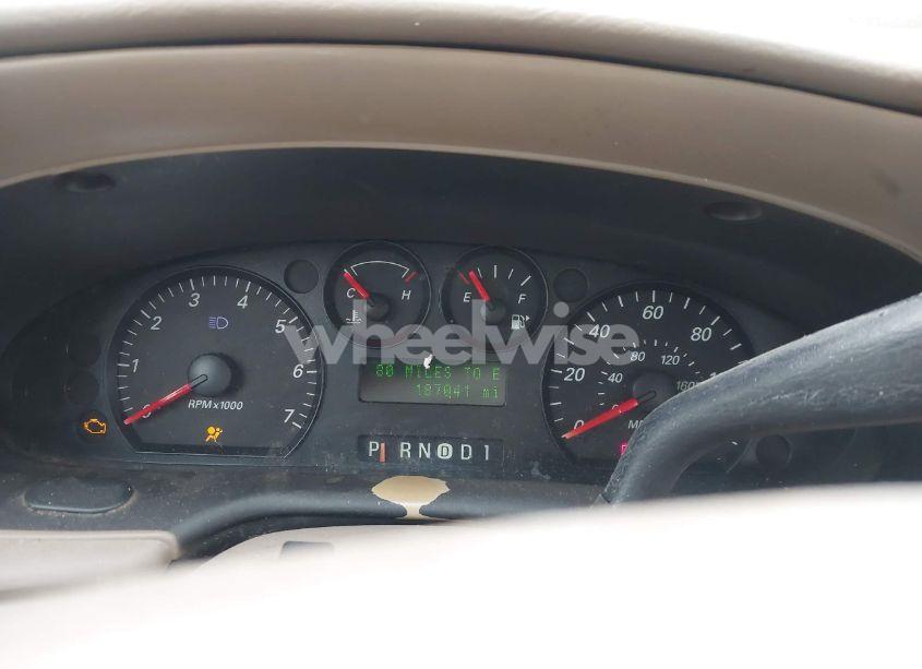 Photo 7 of 2005 Ford Taurus SE (VIN 1FAFP53295A139339)