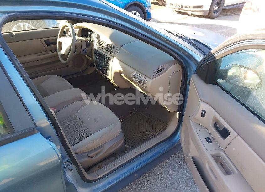 Photo 5 of 2005 Ford Taurus SE (VIN 1FAFP532X5A178750)