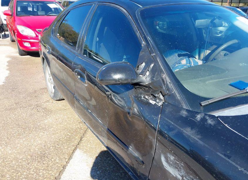 Photo 12 of 2001 Ford Taurus SE (VIN 1FAFP53U01A130198)