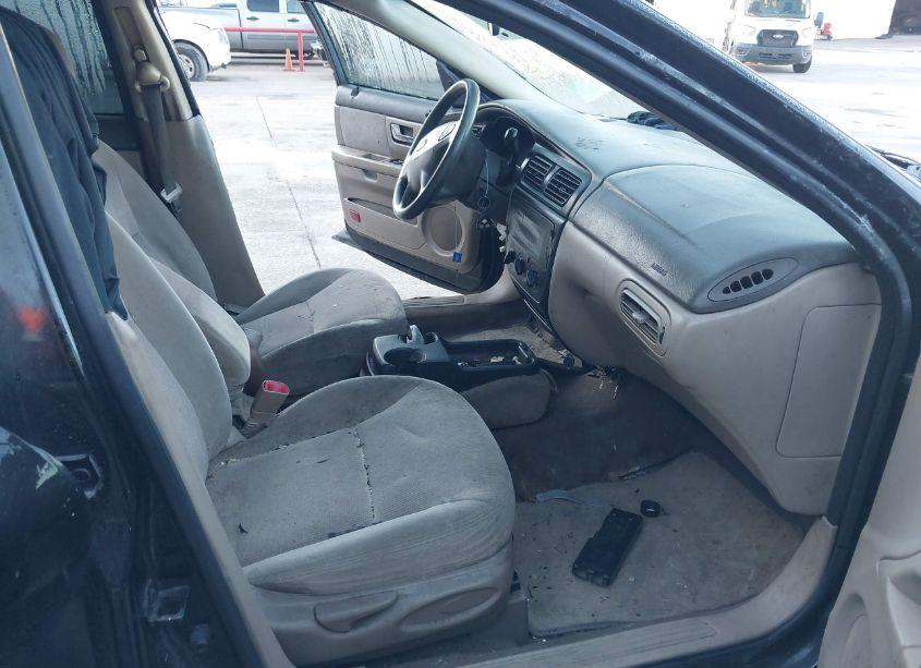 Photo 5 of 2001 Ford Taurus SE (VIN 1FAFP53U01A130198)