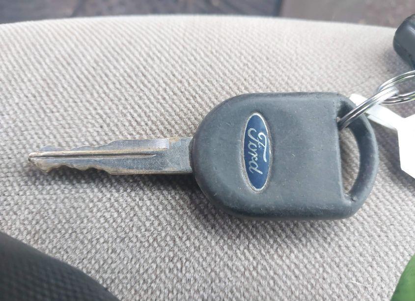 Photo 11 of 2003 Ford Taurus SE (VIN 1FAFP53U03A217456)