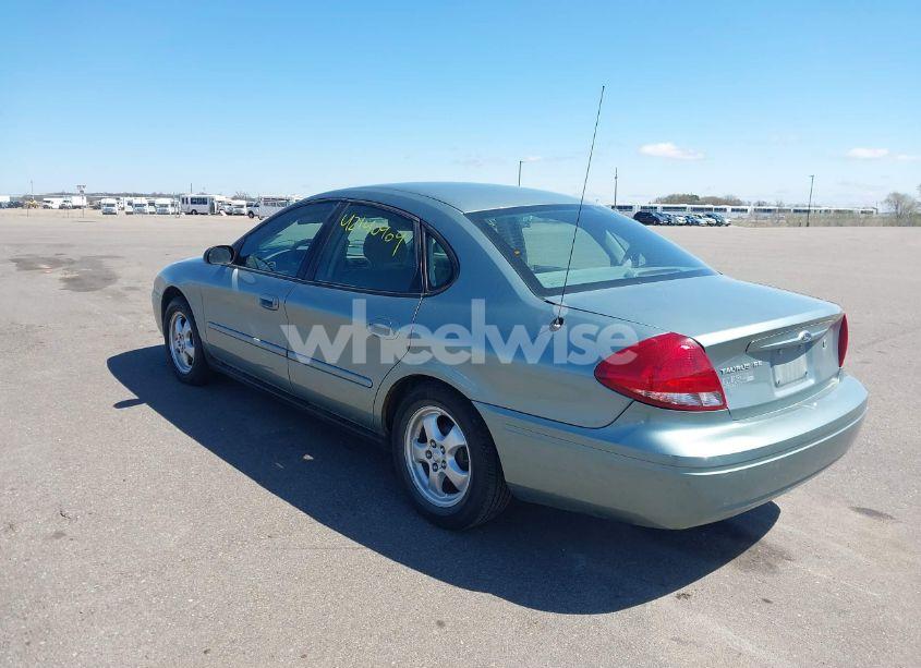 Photo 3 of 2005 Ford Taurus SE (VIN 1FAFP53U05A273576)