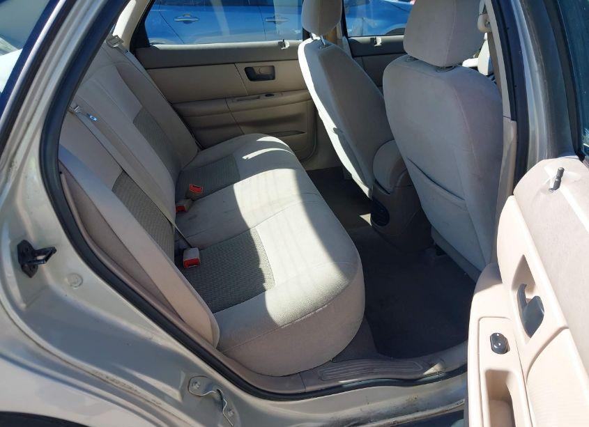 Photo 8 of 2006 Ford Taurus SE (VIN 1FAFP53U06A179859)