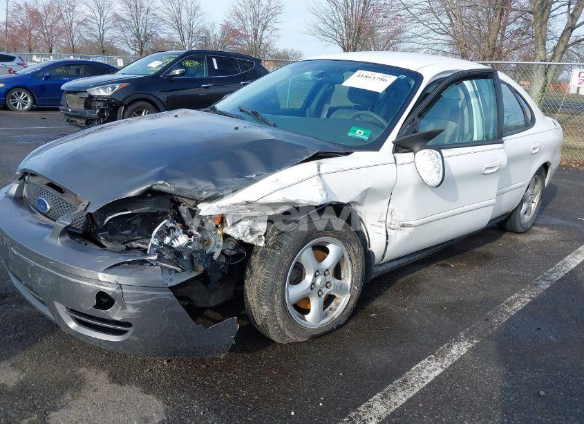 Photo 2 of 2003 Ford Taurus SE (VIN 1FAFP53U13G210075)