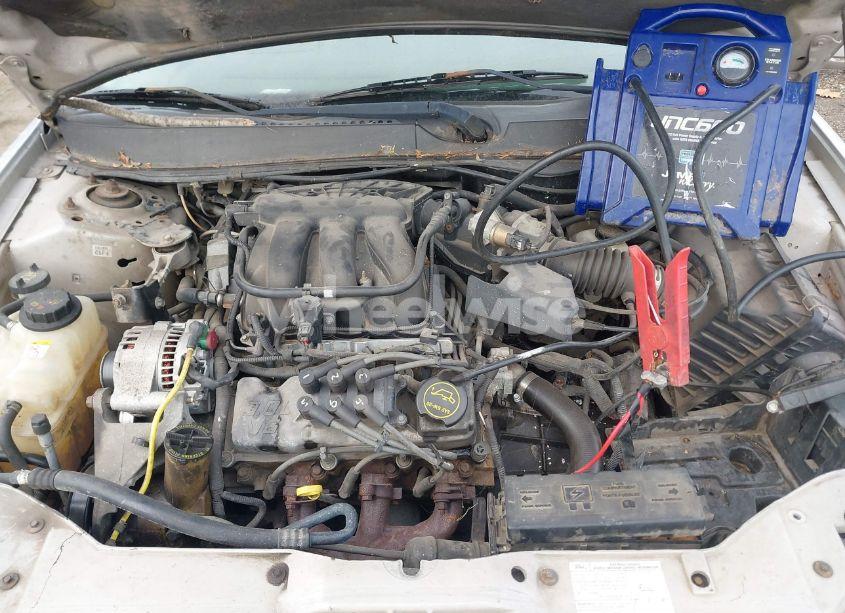 Photo 10 of 2006 Ford Taurus SE (VIN 1FAFP53U16A154825)