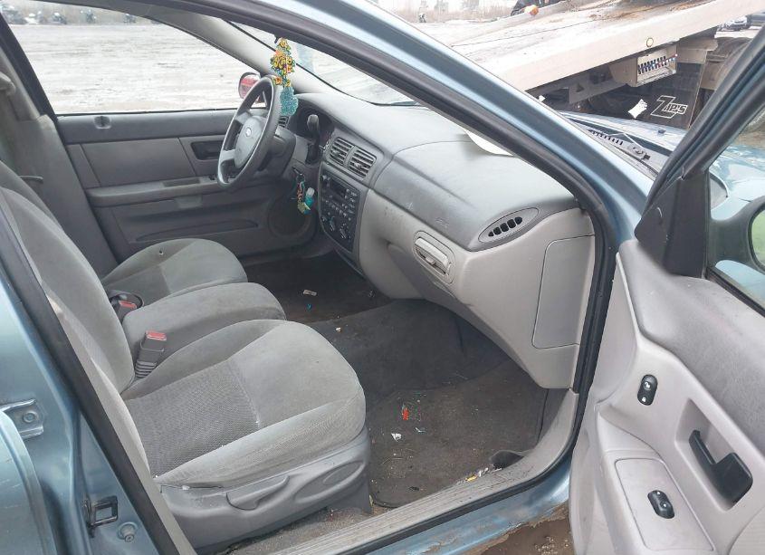 Photo 5 of 2006 Ford Taurus SE (VIN 1FAFP53U16A181913)