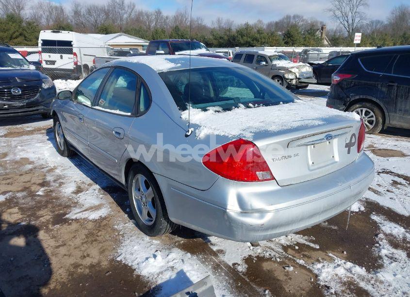 Photo 3 of 2003 Ford Taurus SE (VIN 1FAFP53U23G147343)