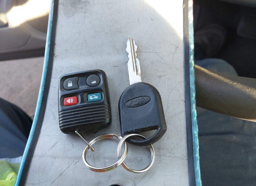 Photo 11 of 2005 Ford Taurus SE (VIN 1FAFP53U25A186469)