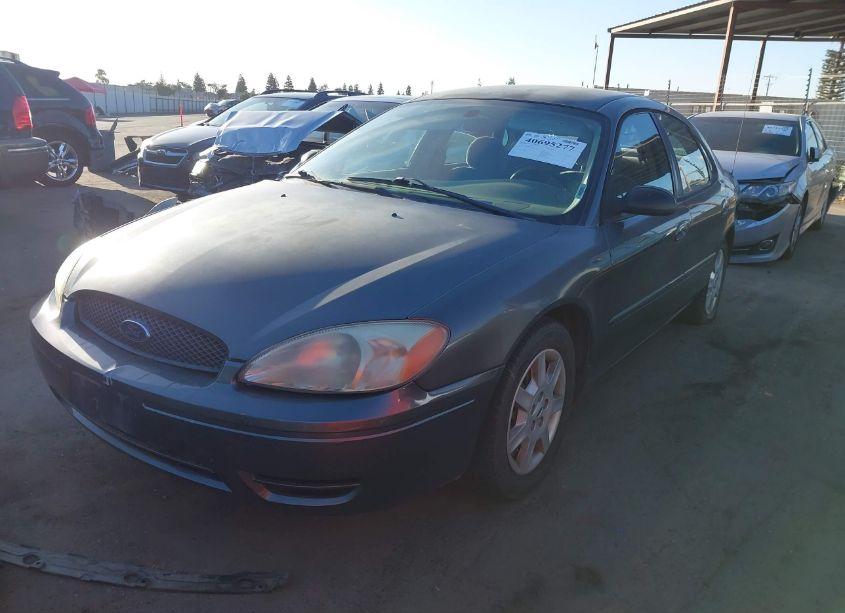 Photo 2 of 2005 Ford Taurus SE (VIN 1FAFP53U25A186469)