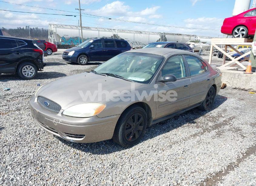 Photo 2 of 2005 Ford Taurus SE (VIN 1FAFP53U25A297975)
