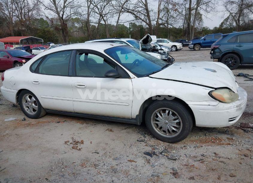 Photo 13 of 2007 Ford Taurus SE (VIN 1FAFP53U27A108437)