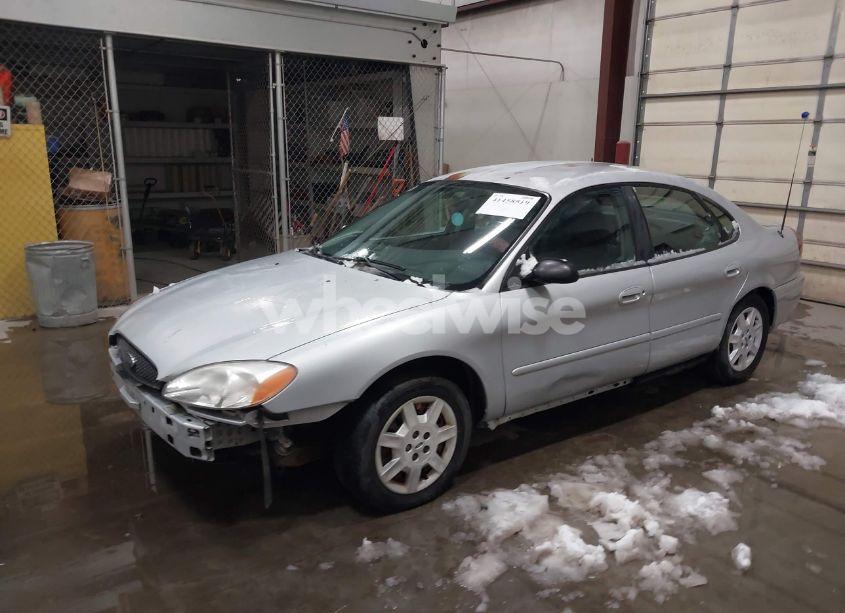 Photo 2 of 2006 Ford Taurus SE (VIN 1FAFP53U36A178656)