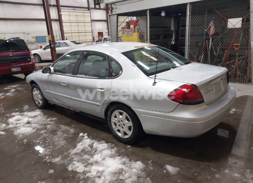 Photo 3 of 2006 Ford Taurus SE (VIN 1FAFP53U36A178656)