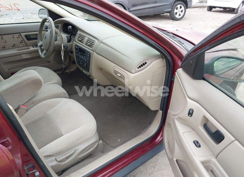 Photo 5 of 2006 Ford Taurus SE (VIN 1FAFP53U36A187471)