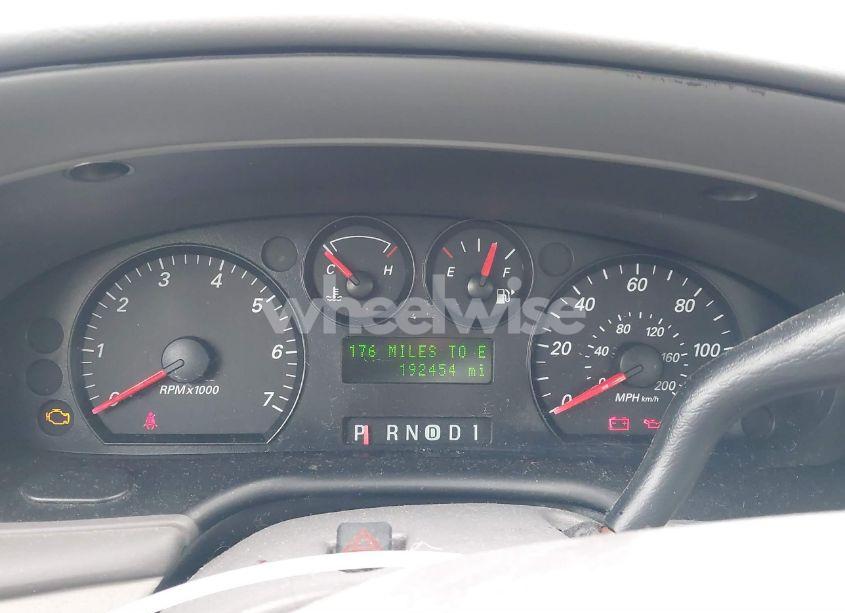 Photo 7 of 2005 Ford Taurus SE (VIN 1FAFP53U45A244775)