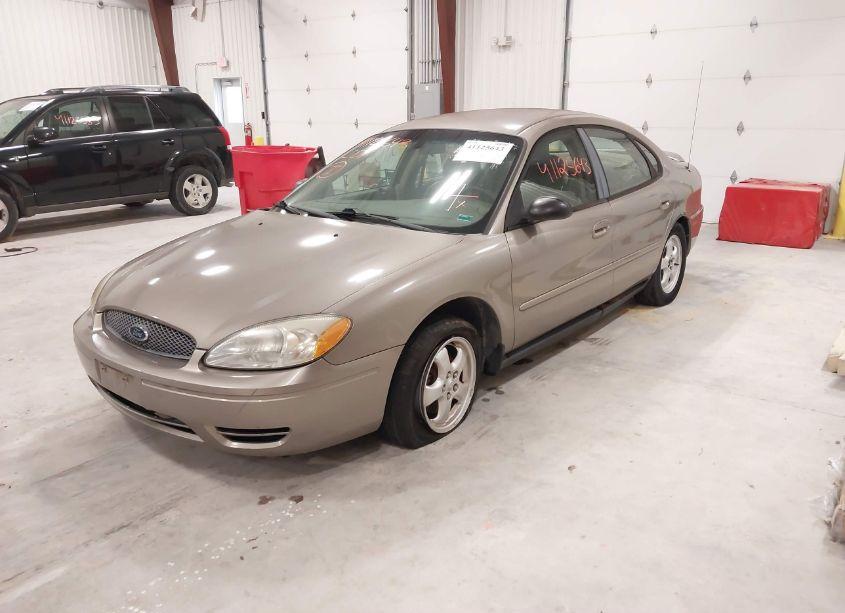 Photo 2 of 2006 Ford Taurus SE (VIN 1FAFP53U46A232854)