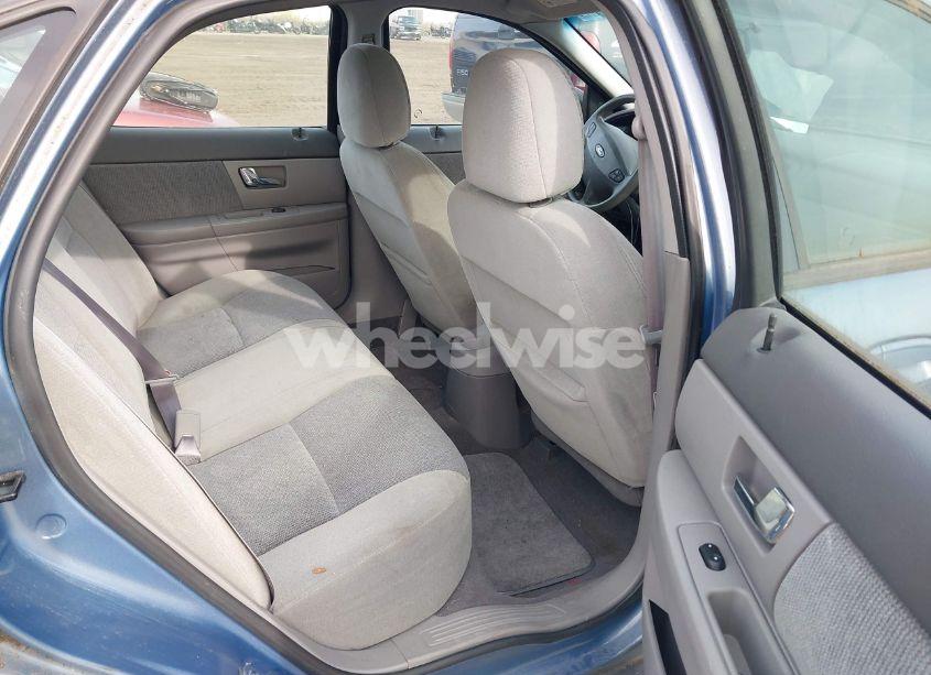 Photo 8 of 2001 Ford Taurus SE (VIN 1FAFP53U51G166952)