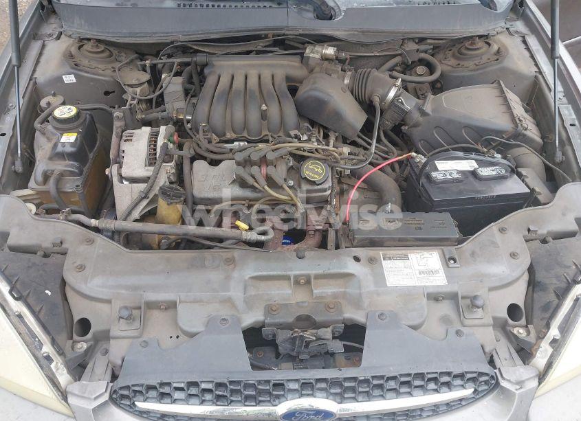 Photo 10 of 2002 Ford Taurus SE (VIN 1FAFP53U52A242366)