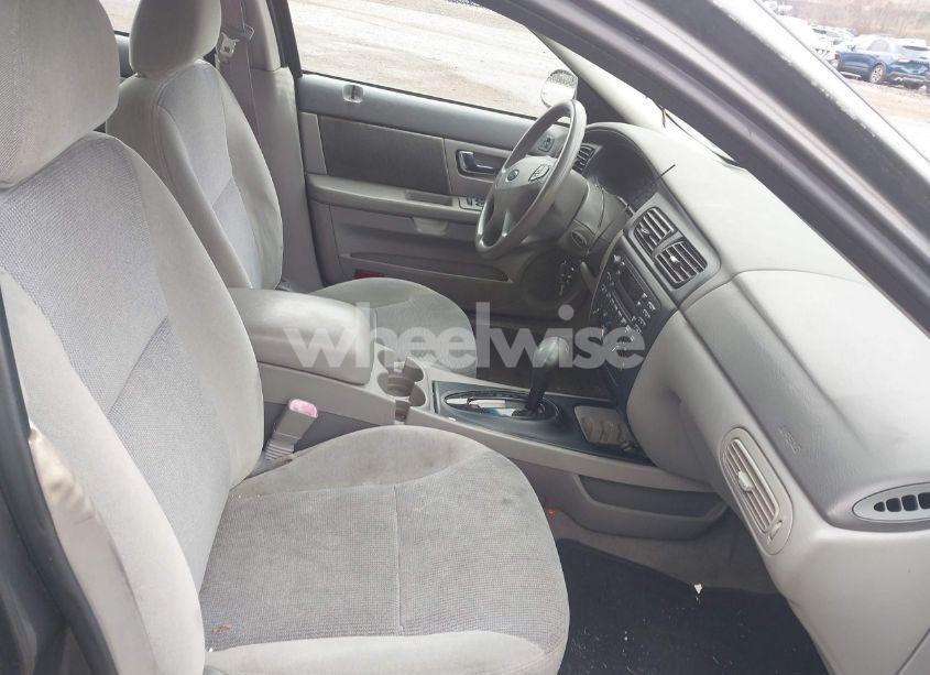 Photo 5 of 2002 Ford Taurus SE (VIN 1FAFP53U52A242366)