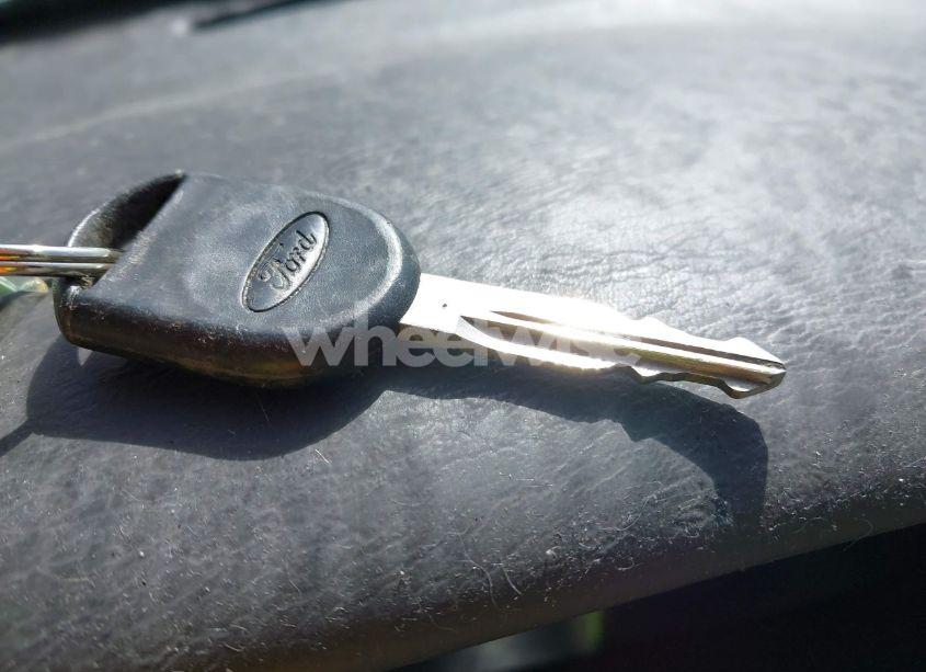 Photo 11 of 2003 Ford Taurus SE (VIN 1FAFP53U53G226439)