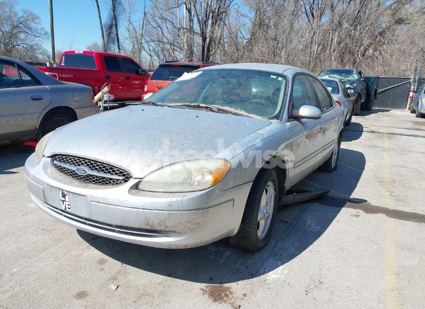 Photo 2 of 2003 Ford Taurus SE (VIN 1FAFP53U53G226439)