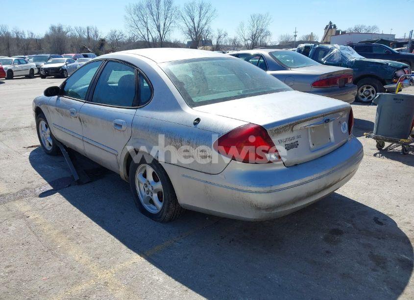 Photo 3 of 2003 Ford Taurus SE (VIN 1FAFP53U53G226439)