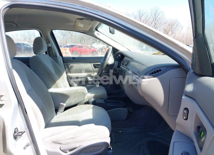 Photo 5 of 2003 Ford Taurus SE (VIN 1FAFP53U53G226439)