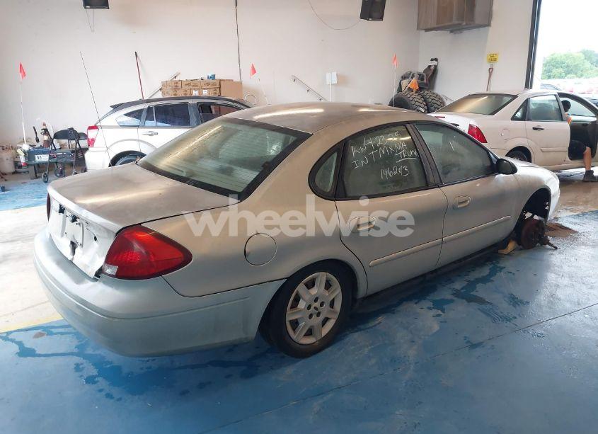 Photo 4 of 2006 Ford Taurus SE (VIN 1FAFP53U56A146243)