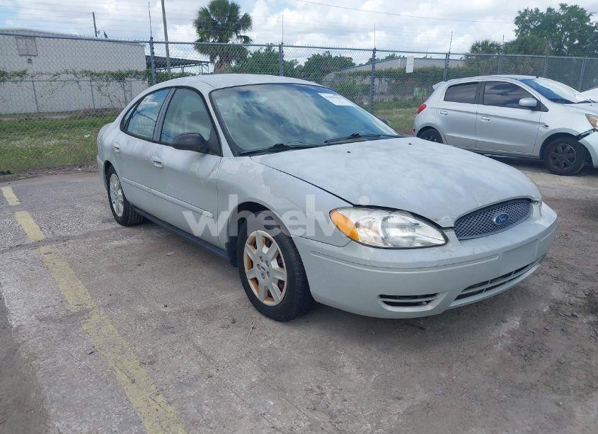2006 Ford Taurus SE (VIN 1FAFP53U56A209213) main photo