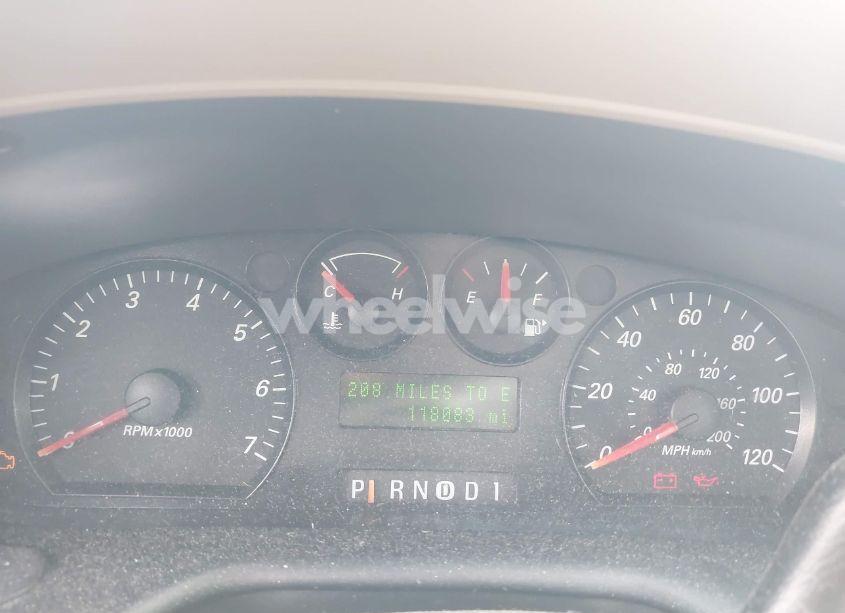 Photo 7 of 2006 Ford Taurus SE (VIN 1FAFP53U56A209213)