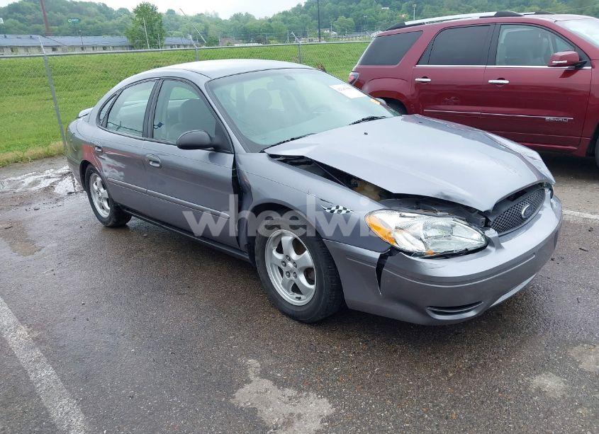 2006 Ford Taurus SE (VIN 1FAFP53U56A253230) main photo