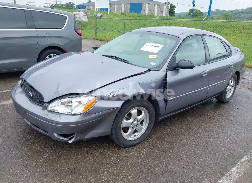 Photo 2 of 2006 Ford Taurus SE (VIN 1FAFP53U56A253230)