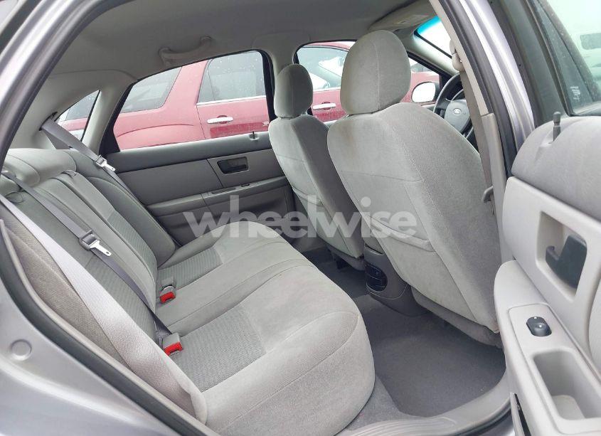 Photo 8 of 2006 Ford Taurus SE (VIN 1FAFP53U56A253230)