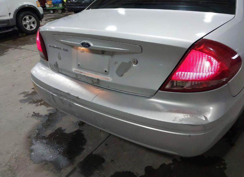 Photo 6 of 2005 Ford Taurus SE (VIN 1FAFP53U65A279642)