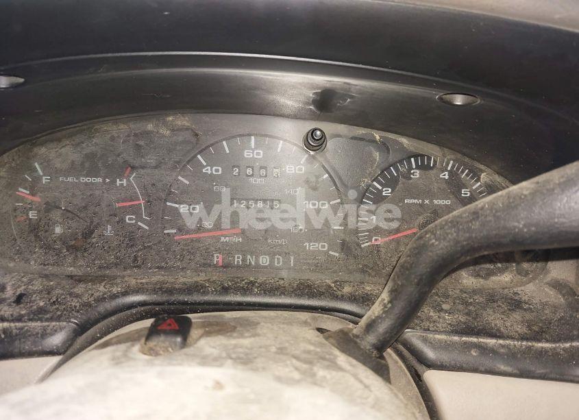 Photo 7 of 2001 Ford Taurus SE (VIN 1FAFP53U71A122602)