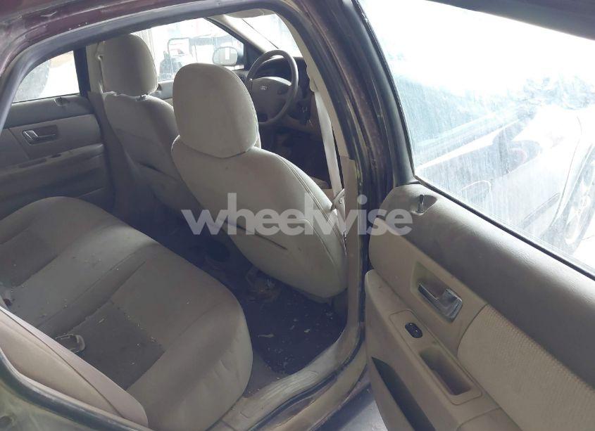 Photo 8 of 2001 Ford Taurus SE (VIN 1FAFP53U71A122602)