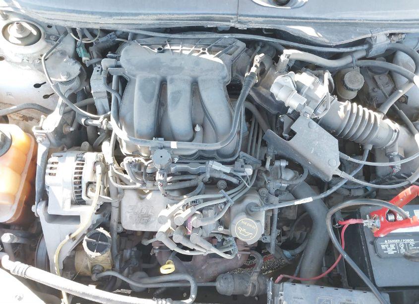 Photo 13 of 2005 Ford Taurus SE (VIN 1FAFP53U85A217143)