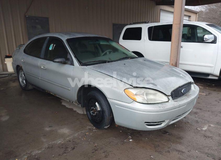 2006 Ford Taurus SE (VIN 1FAFP53U86A212056) main photo