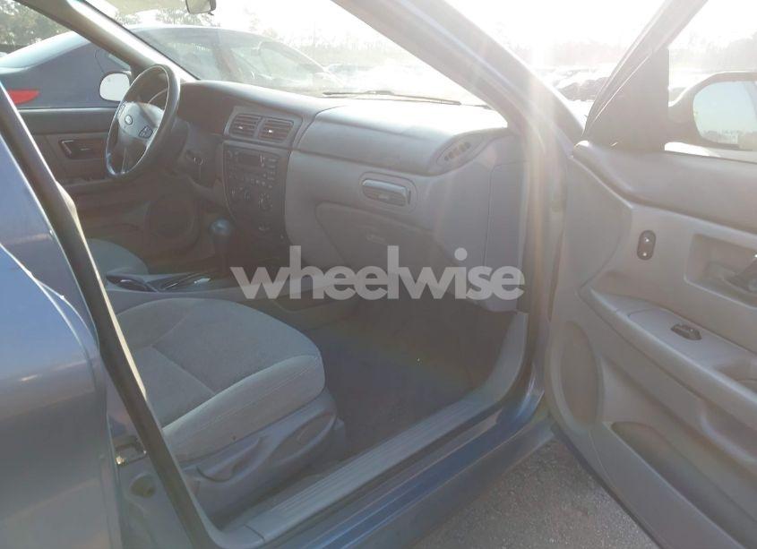 Photo 5 of 2001 Ford Taurus SE (VIN 1FAFP53U91G227493)