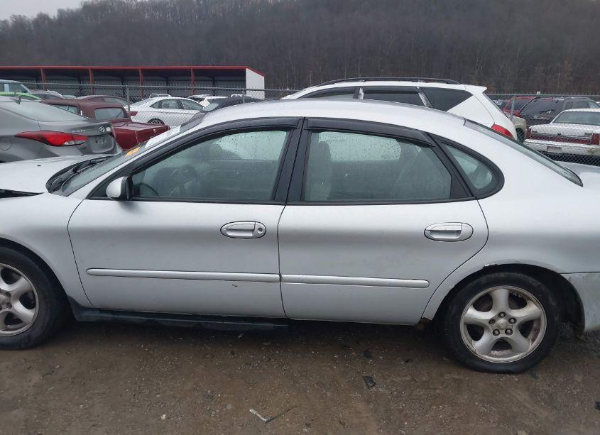 Photo 14 of 2002 Ford Taurus SE (VIN 1FAFP53U92A188201)