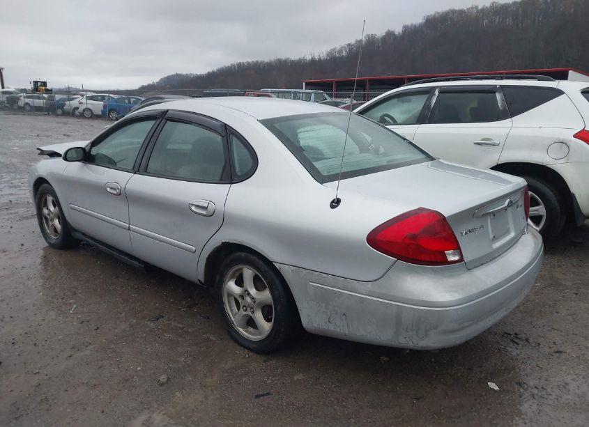 Photo 3 of 2002 Ford Taurus SE (VIN 1FAFP53U92A188201)