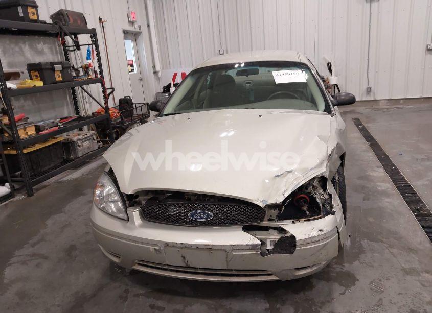 Photo 13 of 2005 Ford Taurus (VIN 1FAFP53U95A194083)