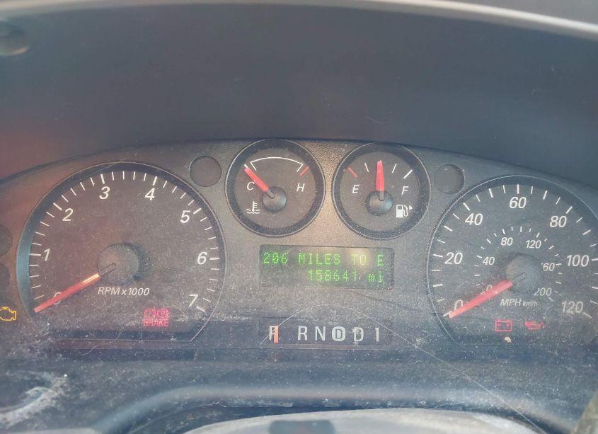 Photo 7 of 2005 Ford Taurus SE (VIN 1FAFP53U95A252239)