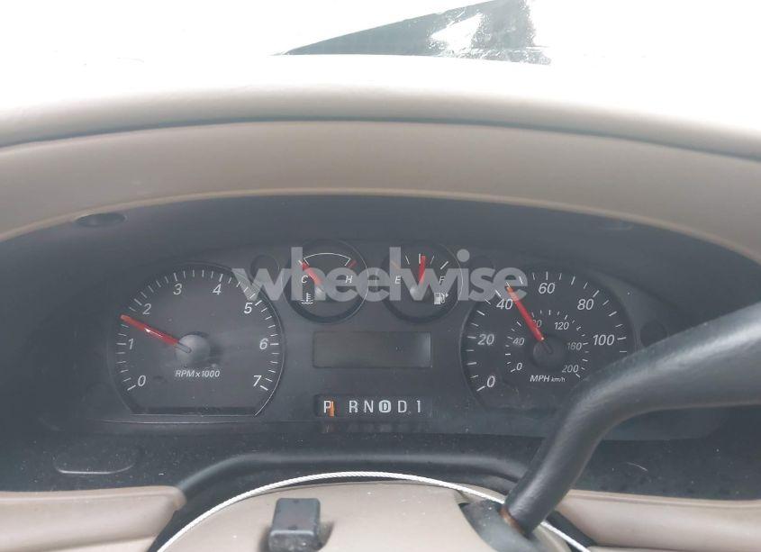 Photo 15 of 2005 Ford Taurus SE (VIN 1FAFP53U95A269042)