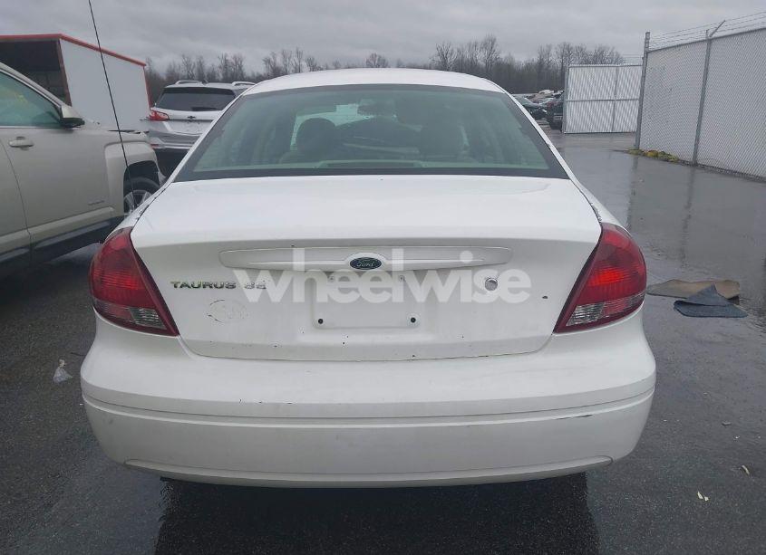 Photo 16 of 2005 Ford Taurus SE (VIN 1FAFP53U95A269042)