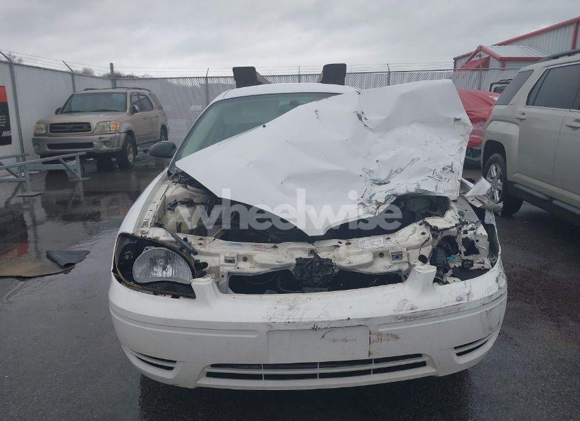 Photo 6 of 2005 Ford Taurus SE (VIN 1FAFP53U95A269042)