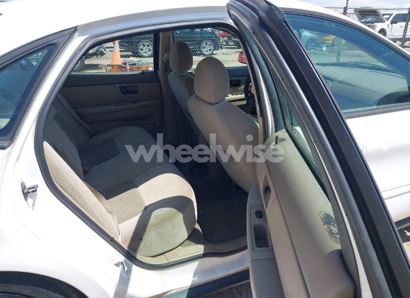 Photo 8 of 2006 Ford Taurus SE (VIN 1FAFP53U96A134869)