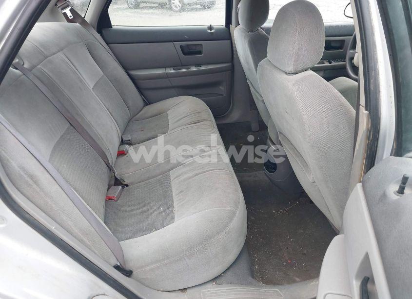 Photo 8 of 2006 Ford Taurus SE (VIN 1FAFP53U96A164695)