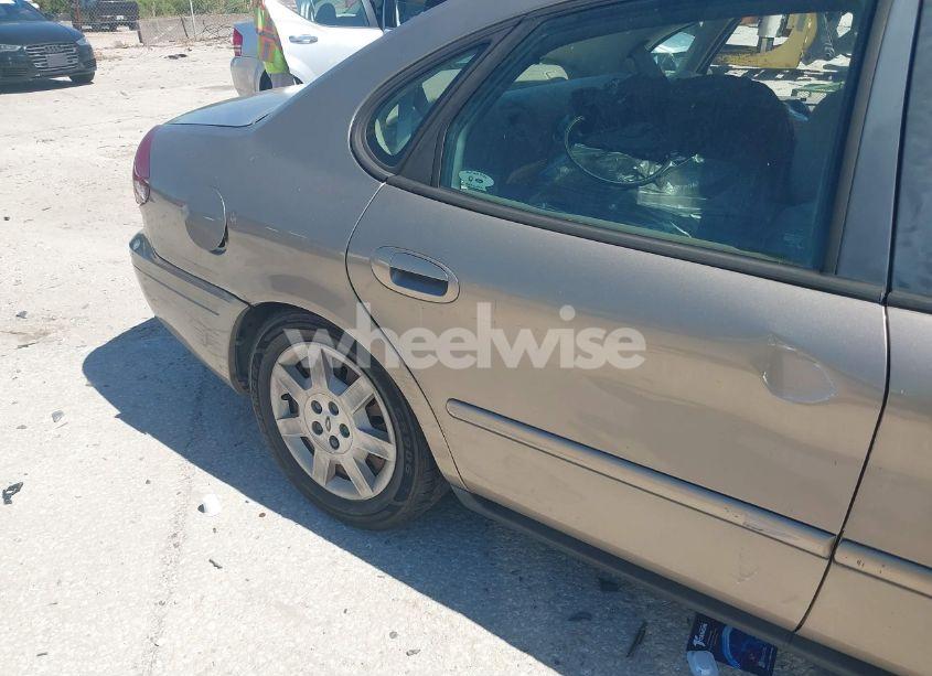 Photo 16 of 2006 Ford Taurus SE (VIN 1FAFP53U96A223924)