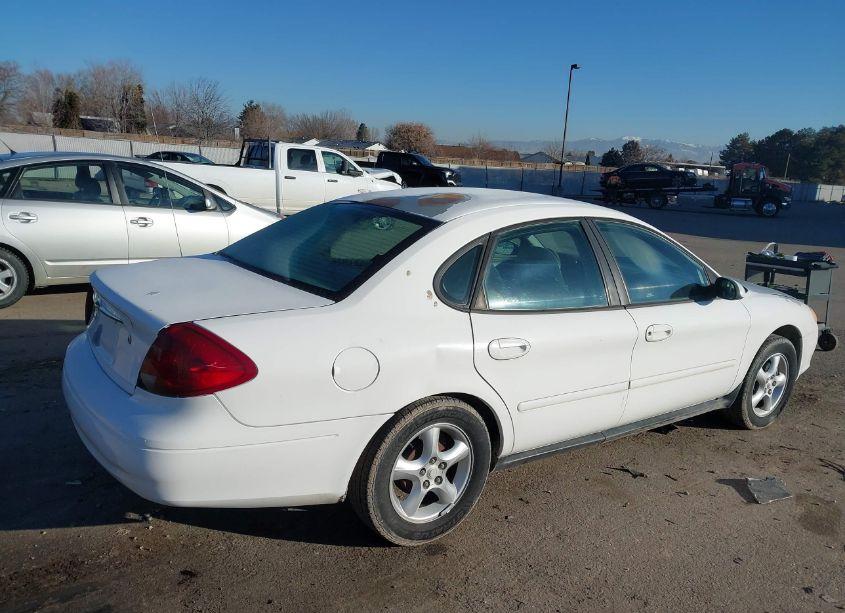 Photo 4 of 2001 Ford Taurus SE (VIN 1FAFP53UX1A109312)